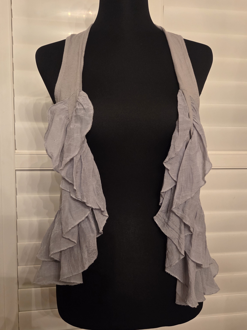 H&M Gray Sleeveless Layered Ruffle Vest